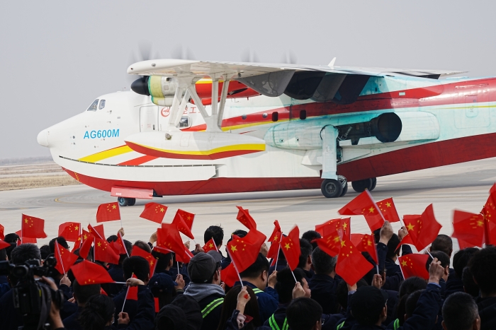 飛機(jī)特寫（岳書華）